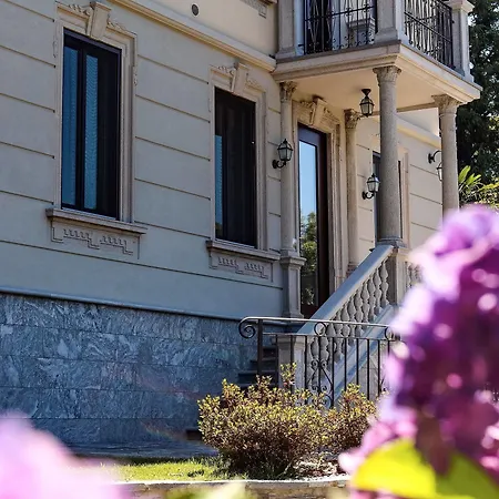 Villa Chiara B&B Frühstückspension Biandronno