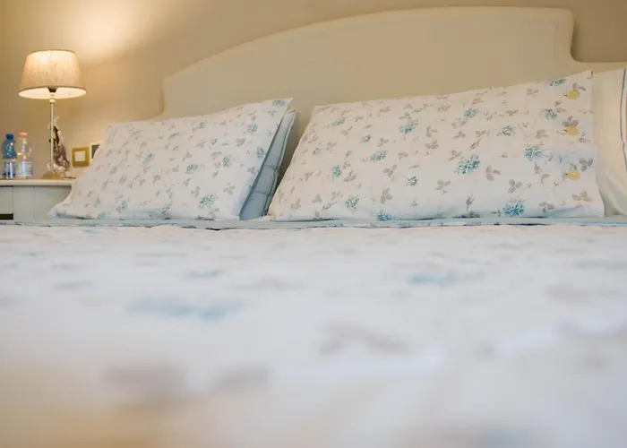 Alojamento de Acomodação e Pequeno-almoço Villa Chiara B&B 3*